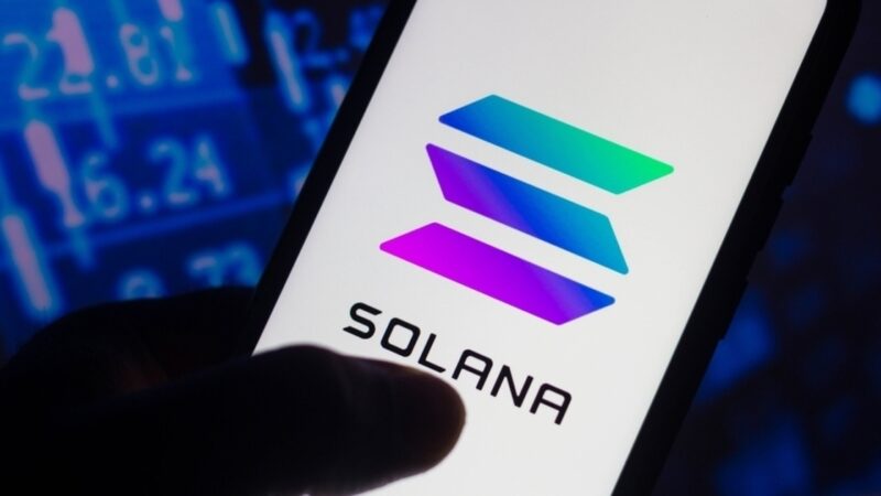 Solana (SOL) Joins BTC, ETH on Bloomberg Terminal