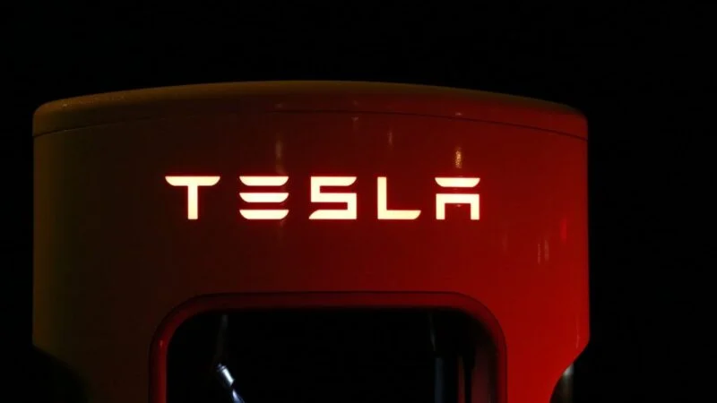 Tesla Sells 75% of its Bitcoins – Cash Flow Problems?